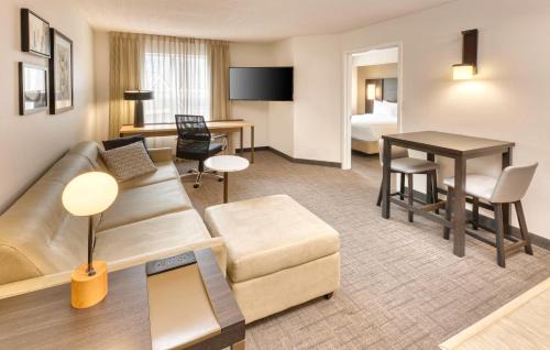 Whitby Hotel | Residence Inn by Marriott Whitby