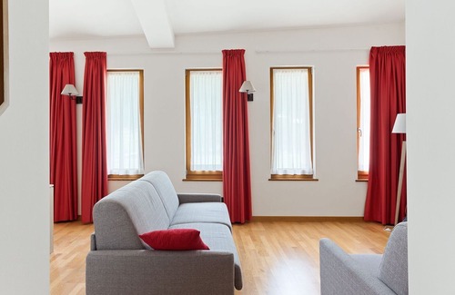 Gressoney-Saint-Jean Apartment | Residence in Gressoney-saint-jean with 3 bedrooms sleeps 8