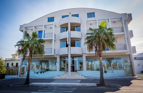 Sant'Agata di Militello House | Residence Hotel Miljunka