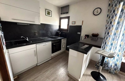 Aix-les-Bains Apartment | Residence La Baie De Memard - Ideally located on the banks of Lake Aix les Bains!