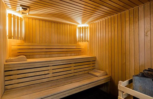 Vaujany Apartment | Residence La Cascade - 3 Rooms or 2 Rooms + 2 Cabins 6/8 People