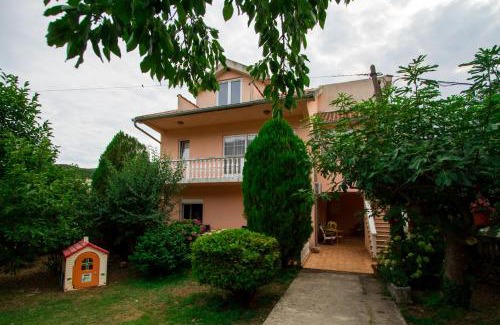 Radanovici Apartment | Residence Lamba