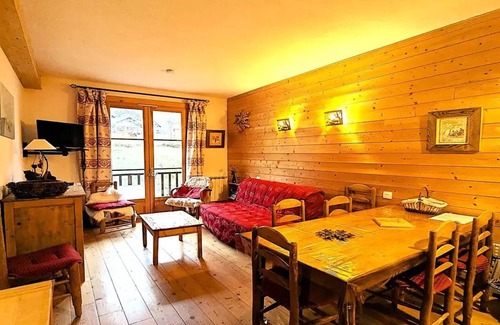 Vallouise-Pelvoux Apartment | Residence Le Belvedere - Warm apartment T3 of 42 m2full south 4/6 persons