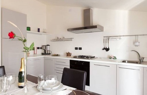 Cavaion Veronese House | Residence le Torri - M* - Elegant two-room apartment Lake Garda Bardolino