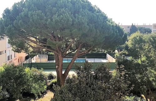 Le Lavandou Apartment | Résidence les Cyclades - Spacious 3-room apartment 65m2 + terrace - 100m from the sea