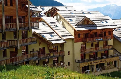 Les Orres Apartment | Residence Les Terrasses du Soleil d'Or - 3 room Duplex 6 people