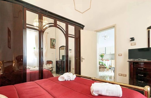 Novoli House | RESIDENCE SALENTO: FREE PARKING, FREE WI-FI, 4 BEDROOM, 2 BATHS