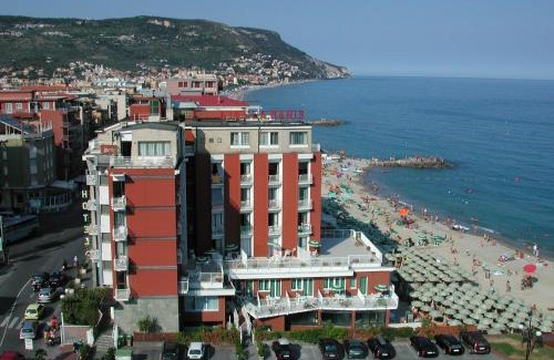 Pietra Ligure Apartment | Residence Stella Maris