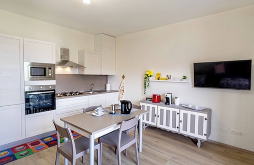 Arona Apartment | Residence The Camellia Wheel 24