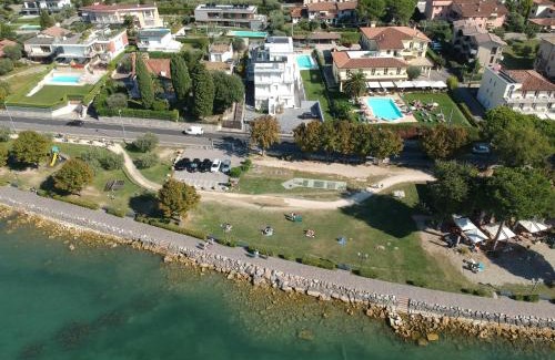 Cisano Apartment | Residence VILLA ADRIANA