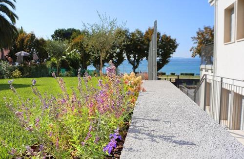 Cisano Apartment | Residence VILLA ADRIANA