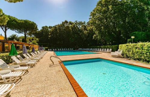 Guardistallo Apartment | Residence with swimming-pool in Guardistallo surrounded by Nature