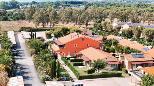 Vada Apartment | Residence with swimming pool in Mazzanta just 600 meters from the beach