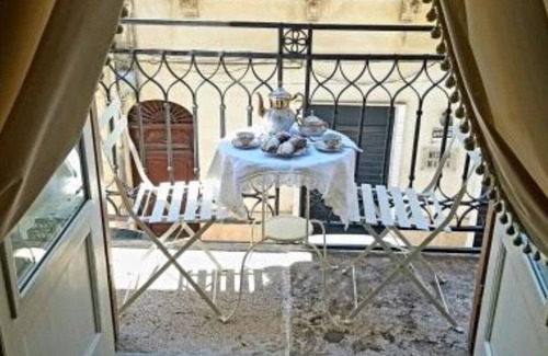 Alcamo Historic Center Apartment | Residences Stellino Antica Dimora