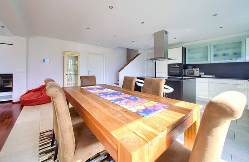 Klimno Villa | Residencia La Famiglia with heated swimming pool and beautiful Seaview