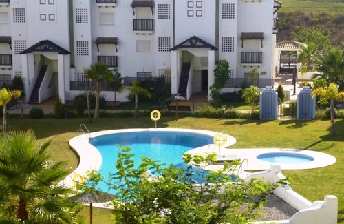 San Luis de Sabinillas Apartment | Residencial Duquesa 2108 Costa del Sol