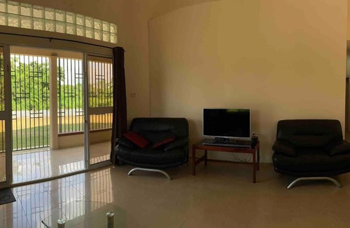 Clevia House | Resident Tamansari