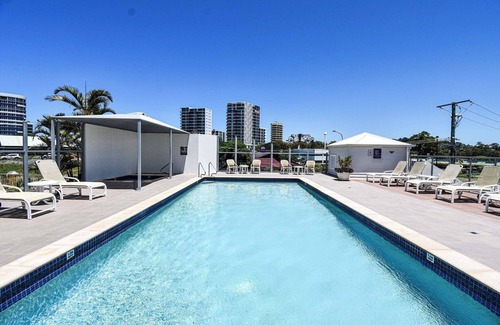 Coolangatta Apartment | Residenz Apts @ Beachcomber International Resort