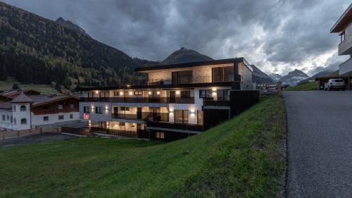 Mathon Apartment | Residenz Fliana Deluxe
