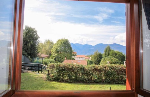 Luino House | Residenza Agrifoglio by Interhome