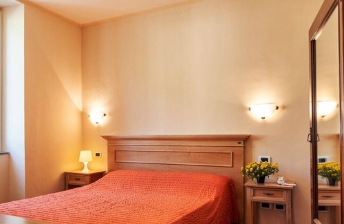 San Pietro dʼOlba Hotel | Residenza Albergo Minetto