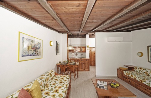 Villaggio Sanghen Apartment | Residenza CRB 38 by Wonderful Italy