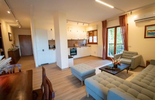 Porto Ceresio Apartment | Residenza Lago Sereno