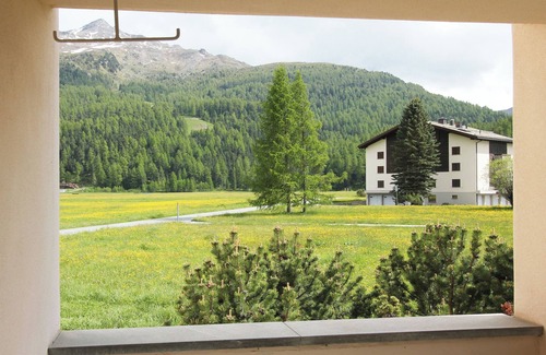 Sils-Maria Apartment | Residenza Lagrev - 2 room flat no. 005 - type 21A - raised ground floor - south