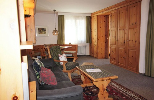 Sils-Maria Apartment | Residenza Lagrev - 2 room flat no. 027 - type 20A - raised ground floor - south