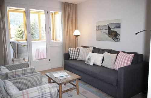 Sils-Maria Apartment | Residenza Lagrev - 2 1/2 room flat no. 126 - type 25A - 1st floor - south