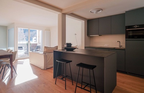 Sils-Maria Apartment | Residenza Lagrev - 2 1/2 room flat no. 206 - Type 25A - 2nd floor - South