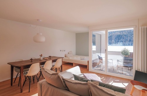 Sils-Maria Apartment | Residenza Lagrev - 2 1/2 room flat no. 206 - Type 25A - 2nd floor - South