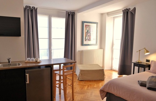 Mandello del Lario Bed & Breakfast | Residenza Laurum B&B