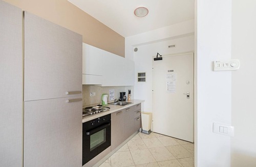 Desenzano del Garda Apartment | Residenza Miralago With Pool - Studio Apartment With Lake View