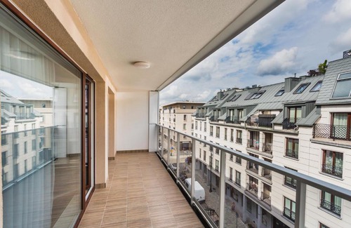 Bialystok Apartment | ResiNest Apartamenty Butikowa Kamienica M40
