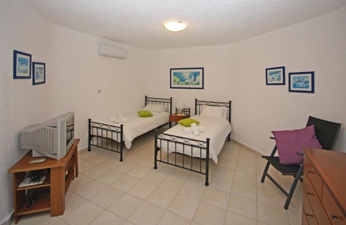 Chlorakas Villa | Resitour - Apollo Beach Villa 48