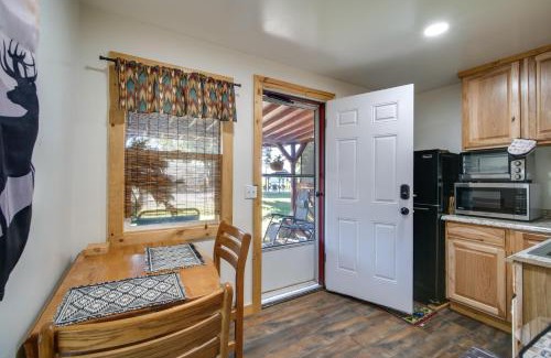 Chiloquin Apartment | Resort Cabin on the River about 21 Mi to Crater Lake!