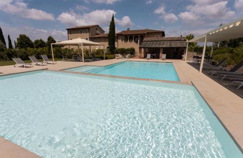 Ponsacco Hotel | Resort Casale Le Torri