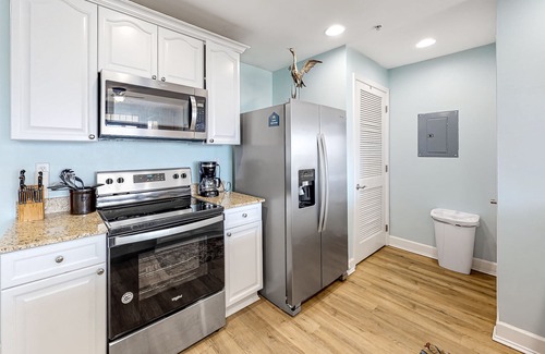 Upper Grand Lagoon Condo | Resort condo w/amazing bay views, shared hot tub & community pool