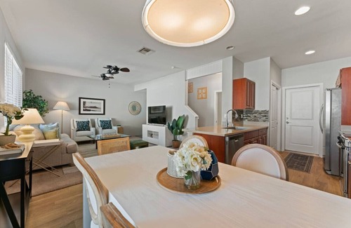 Ewa House | Resort Living | Water Sports | Golf | Modern Decor