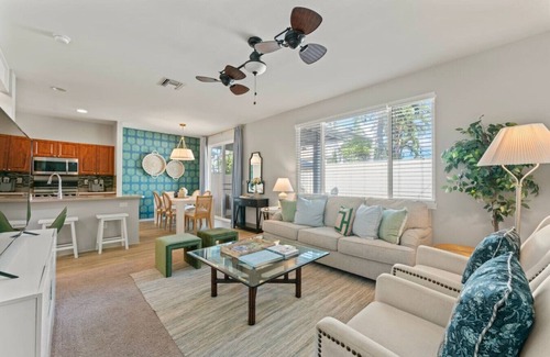 Ewa House | Resort Living | Water Sports | Golf | Modern Decor