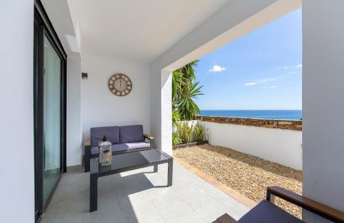 Playa Macenas Apartment | Resort Macenas # Confort y relax # TV60 # Apartamento #Cuna