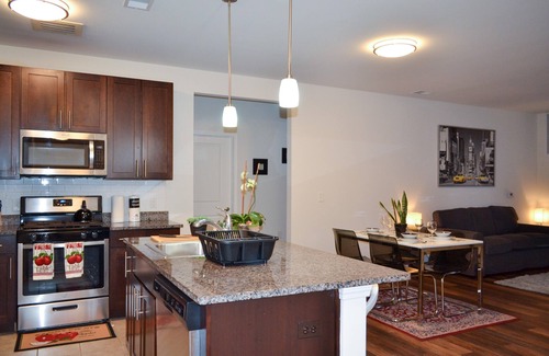 Hillsborough Apartment | Resort style , upscale 2bedroom with den ( 3rd bed room) free parking