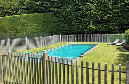 Portsea House | Resort-style 4-bedroom, tennis court, pool, spa, gardens, alfresco in Portsea