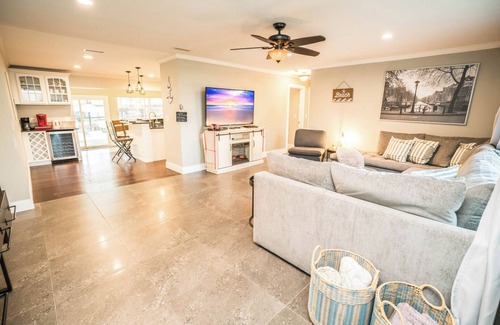 Apollo Beach House | Resort-Style Canal Home w/Pool & Putting Green - Baywatch