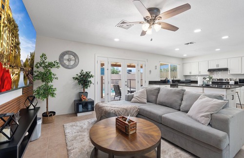 Chandler House | Resort style home Pampa Oasis with heated hot tub, pool, and billiards