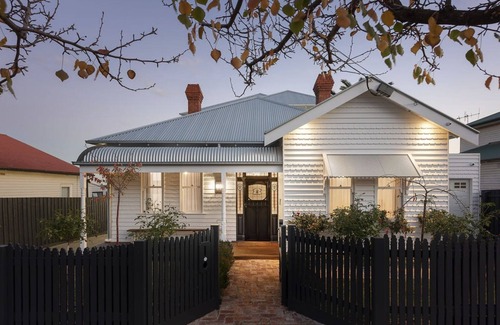 Preston House | Resort-style living in Melbourne's Inner North