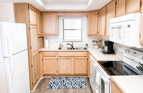 Wrightsville Beach Condo | Respite by the Sea The Islander, King Bed, Oceanfront Condo, Pool, Tennis,Cabana