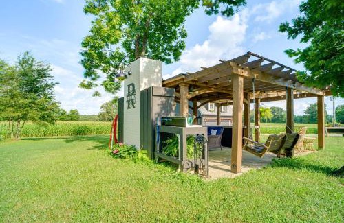 Springfield Apartment | Rest and Relax Tennessee Home with Patio and Fire Pit