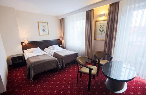 Dzialoszyn Hotel | Restauracja Hotel VIP